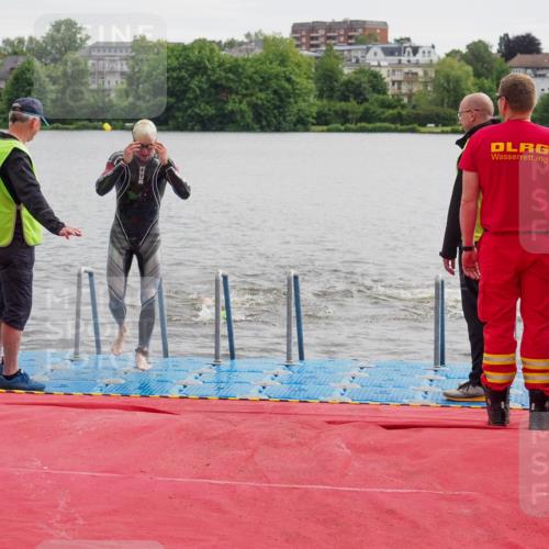 16.06.2024 - 7 Türme Triathlon KatJ http://msf.ph/oto/6325358 16.06.2024 09:34:34 Schwimmen 81, 82, 87, 141 meine-sportfotos.de