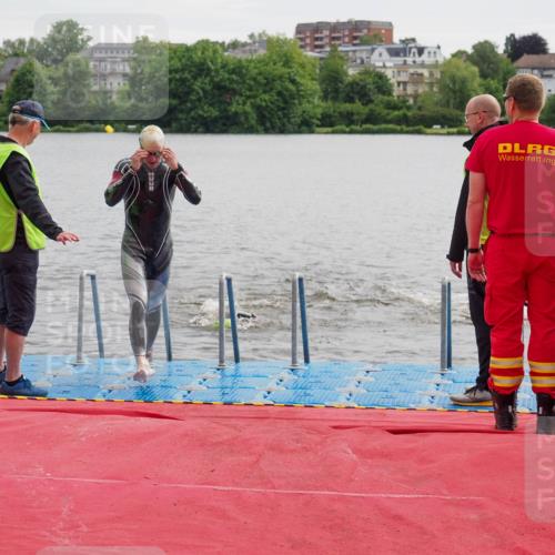 16.06.2024 - 7 Türme Triathlon KatJ http://msf.ph/oto/6325363 16.06.2024 09:34:34 Schwimmen 81, 82, 87, 141 meine-sportfotos.de