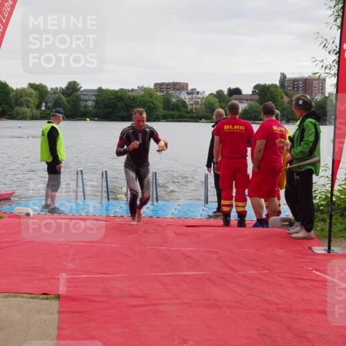 16.06.2024 - 7 Türme Triathlon KatJ http://msf.ph/oto/6325369 16.06.2024 09:34:36 Schwimmen 81, 82, 87, 141 meine-sportfotos.de