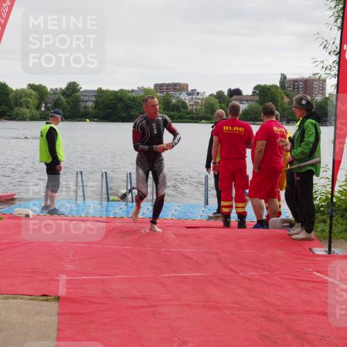 16.06.2024 - 7 Türme Triathlon KatJ http://msf.ph/oto/6325379 16.06.2024 09:34:36 Schwimmen 81, 82, 87, 141 meine-sportfotos.de