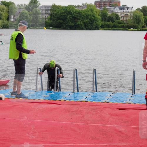 16.06.2024 - 7 Türme Triathlon KatJ http://msf.ph/oto/6325421 16.06.2024 09:34:44 Schwimmen 81, 82, 87, 141 meine-sportfotos.de