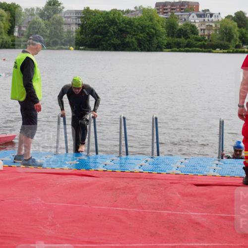 16.06.2024 - 7 Türme Triathlon KatJ http://msf.ph/oto/6325447 16.06.2024 09:34:45 Schwimmen 81, 82, 87, 141 meine-sportfotos.de