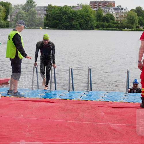 16.06.2024 - 7 Türme Triathlon KatJ http://msf.ph/oto/6325461 16.06.2024 09:34:46 Schwimmen 81, 82, 87, 141 meine-sportfotos.de