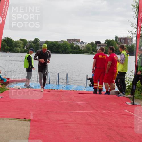 16.06.2024 - 7 Türme Triathlon KatJ http://msf.ph/oto/6325483 16.06.2024 09:34:49 Schwimmen 81, 82, 87, 141 meine-sportfotos.de
