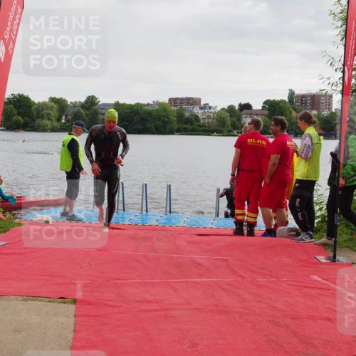 16.06.2024 - 7 Türme Triathlon KatJ http://msf.ph/oto/6325487 16.06.2024 09:34:49 Schwimmen 81, 82, 87, 141 meine-sportfotos.de