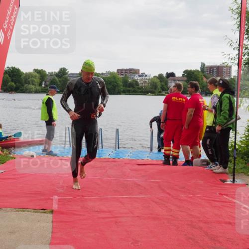 16.06.2024 - 7 Türme Triathlon KatJ http://msf.ph/oto/6325507 16.06.2024 09:34:50 Schwimmen 81, 82, 87, 141 meine-sportfotos.de