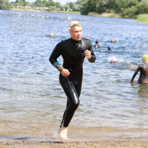 16.06.2024 - 26. Vierlanden-Triathlon Strokosch-Dieckow http://msf.ph/oto/6325545 16.06.2024 10:58:04 Schwimmen 253, 275, 298, 302, 316, 253, 275, 298, 302, 316 meine-sportfotos.de