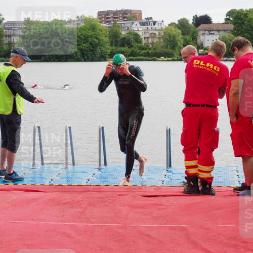 16.06.2024 - 7 Türme Triathlon KatJ http://msf.ph/oto/6325571 16.06.2024 09:35:43 Schwimmen 105, 126 meine-sportfotos.de