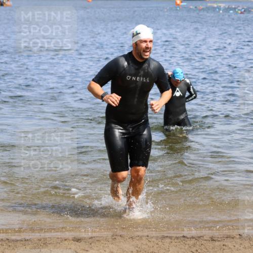 16.06.2024 - 26. Vierlanden-Triathlon Strokosch-Dieckow http://msf.ph/oto/6325572 16.06.2024 10:58:07 Schwimmen 253, 254, 298, 302, 316, 349, 253, 254, 298, 302, 316, 349 meine-sportfotos.de