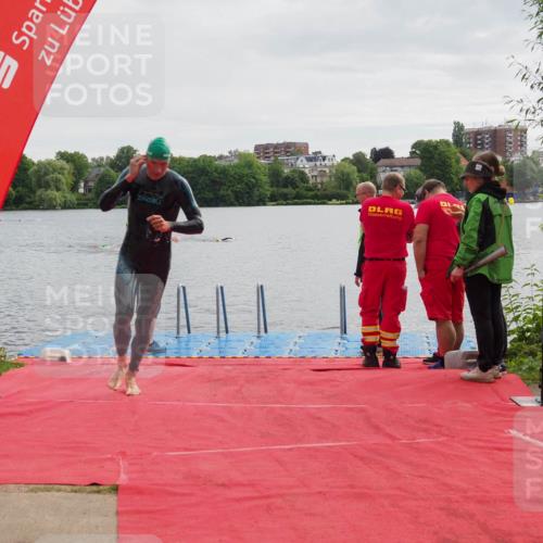 16.06.2024 - 7 Türme Triathlon KatJ http://msf.ph/oto/6325576 16.06.2024 09:35:44 Schwimmen 105, 126 meine-sportfotos.de