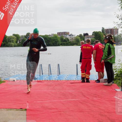 16.06.2024 - 7 Türme Triathlon KatJ http://msf.ph/oto/6325579 16.06.2024 09:35:44 Schwimmen 105, 126 meine-sportfotos.de