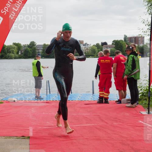16.06.2024 - 7 Türme Triathlon KatJ http://msf.ph/oto/6325594 16.06.2024 09:35:45 Schwimmen 105, 126 meine-sportfotos.de