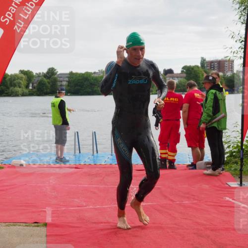 16.06.2024 - 7 Türme Triathlon KatJ http://msf.ph/oto/6325600 16.06.2024 09:35:45 Schwimmen 105, 126 meine-sportfotos.de