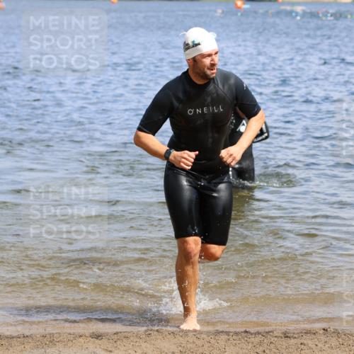 16.06.2024 - 26. Vierlanden-Triathlon Strokosch-Dieckow http://msf.ph/oto/6325612 16.06.2024 10:58:08 Schwimmen 253, 254, 298, 302, 316, 349, 253, 254, 298, 302, 316, 349 meine-sportfotos.de