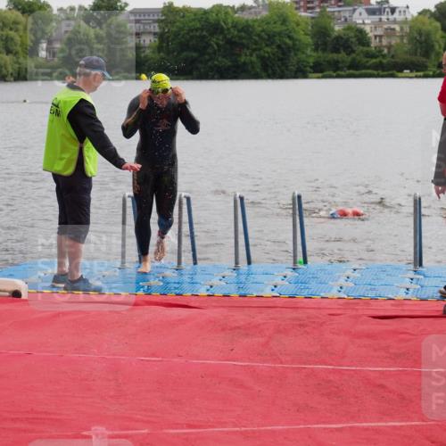 16.06.2024 - 7 Türme Triathlon KatJ http://msf.ph/oto/6325647 16.06.2024 09:36:21 Schwimmen 1, 6, 105, 134 meine-sportfotos.de
