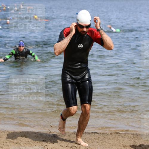 16.06.2024 - 26. Vierlanden-Triathlon Strokosch-Dieckow http://msf.ph/oto/6325718 16.06.2024 10:58:15 Schwimmen 253, 254, 257, 288, 302, 345, 349, 253, 254, 257, 288, 302, 345, 349 meine-sportfotos.de