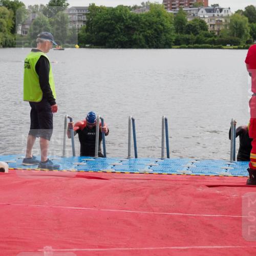 16.06.2024 - 7 Türme Triathlon KatJ http://msf.ph/oto/6325728 16.06.2024 09:36:33 Schwimmen 1, 6, 134 meine-sportfotos.de