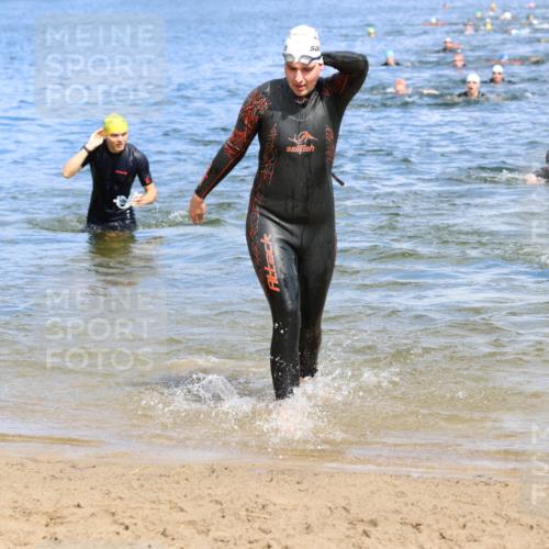 16.06.2024 - 26. Vierlanden-Triathlon Strokosch-Dieckow http://msf.ph/oto/6325733 16.06.2024 10:58:18 Schwimmen 254, 257, 288, 302, 345, 346, 349, 254, 257, 288, 302, 345, 346, 349 meine-sportfotos.de