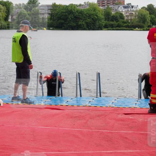 16.06.2024 - 7 Türme Triathlon KatJ http://msf.ph/oto/6325735 16.06.2024 09:36:34 Schwimmen 1, 6, 134 meine-sportfotos.de