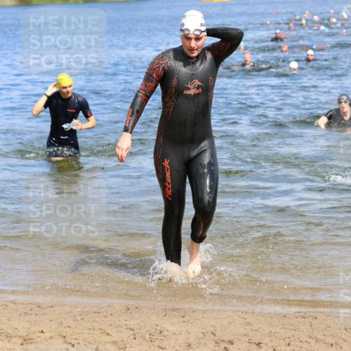 16.06.2024 - 26. Vierlanden-Triathlon Strokosch-Dieckow http://msf.ph/oto/6325768 16.06.2024 10:58:18 Schwimmen 254, 257, 288, 302, 345, 346, 349, 254, 257, 288, 302, 345, 346, 349 meine-sportfotos.de