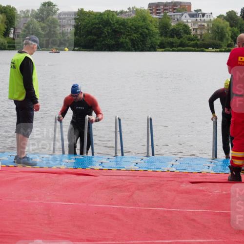 16.06.2024 - 7 Türme Triathlon KatJ http://msf.ph/oto/6325776 16.06.2024 09:36:36 Schwimmen 1, 6, 134 meine-sportfotos.de
