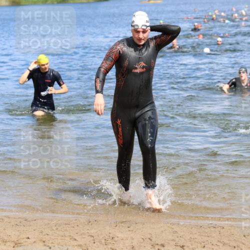 16.06.2024 - 26. Vierlanden-Triathlon Strokosch-Dieckow http://msf.ph/oto/6325781 16.06.2024 10:58:18 Schwimmen 254, 257, 288, 302, 345, 346, 349, 254, 257, 288, 302, 345, 346, 349 meine-sportfotos.de