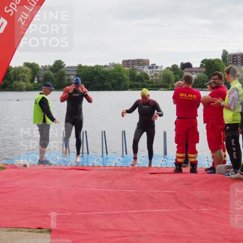 16.06.2024 - 7 Türme Triathlon KatJ http://msf.ph/oto/6325791 16.06.2024 09:36:38 Schwimmen 1, 6 meine-sportfotos.de