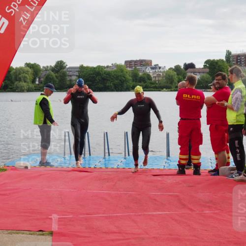 16.06.2024 - 7 Türme Triathlon KatJ http://msf.ph/oto/6325803 16.06.2024 09:36:39 Schwimmen 1, 6 meine-sportfotos.de