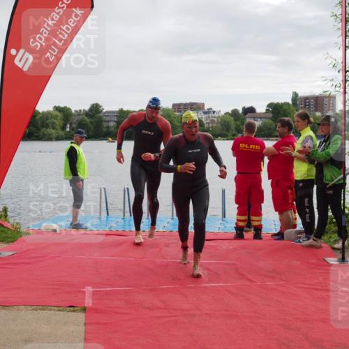 16.06.2024 - 7 Türme Triathlon KatJ http://msf.ph/oto/6325841 16.06.2024 09:36:41 Schwimmen 1, 6 meine-sportfotos.de