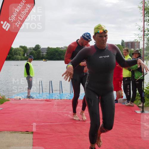 16.06.2024 - 7 Türme Triathlon KatJ http://msf.ph/oto/6325876 16.06.2024 09:36:42 Schwimmen 1, 6 meine-sportfotos.de