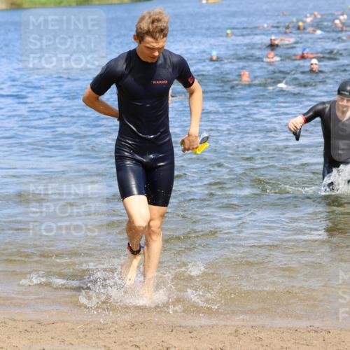 16.06.2024 - 26. Vierlanden-Triathlon Strokosch-Dieckow http://msf.ph/oto/6325889 16.06.2024 10:58:25 Schwimmen 254, 257, 265, 288, 345, 346, 349, 254, 257, 265, 288, 345, 346, 349 meine-sportfotos.de