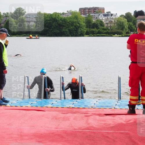 16.06.2024 - 7 Türme Triathlon KatJ http://msf.ph/oto/6325893 16.06.2024 09:38:05 Schwimmen 2, 84, 114, 131 meine-sportfotos.de