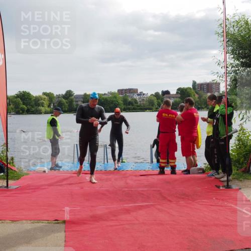 16.06.2024 - 7 Türme Triathlon KatJ http://msf.ph/oto/6325942 16.06.2024 09:38:11 Schwimmen 2, 84, 108, 114, 131 meine-sportfotos.de
