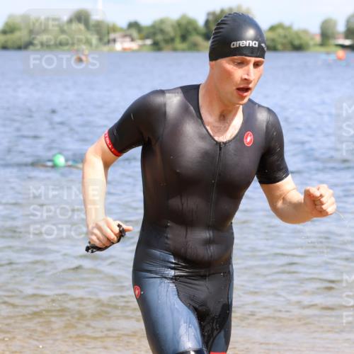 16.06.2024 - 26. Vierlanden-Triathlon Strokosch-Dieckow http://msf.ph/oto/6325953 16.06.2024 10:58:29 Schwimmen 257, 265, 288, 345, 346, 257, 265, 288, 345, 346 meine-sportfotos.de