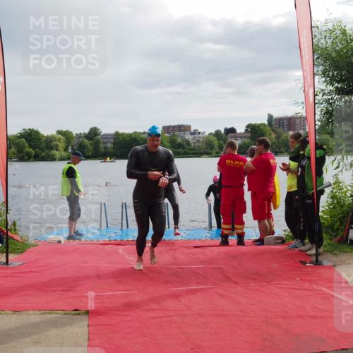 16.06.2024 - 7 Türme Triathlon KatJ http://msf.ph/oto/6325955 16.06.2024 09:38:11 Schwimmen 2, 84, 108, 114, 131 meine-sportfotos.de