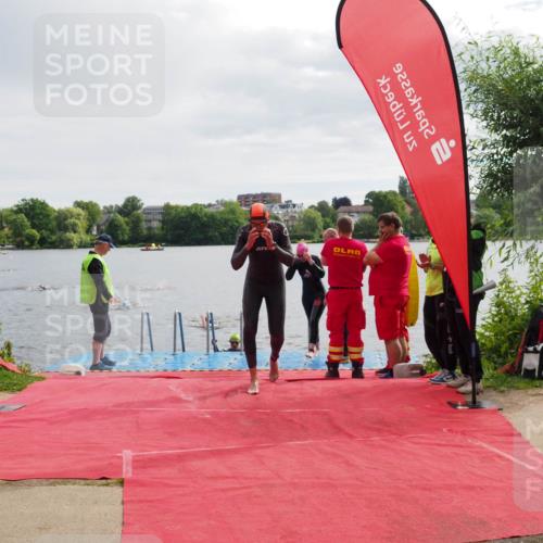 16.06.2024 - 7 Türme Triathlon KatJ http://msf.ph/oto/6325977 16.06.2024 09:38:13 Schwimmen 2, 84, 108, 114, 131 meine-sportfotos.de