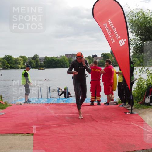 16.06.2024 - 7 Türme Triathlon KatJ http://msf.ph/oto/6325985 16.06.2024 09:38:14 Schwimmen 2, 84, 108, 114, 131 meine-sportfotos.de