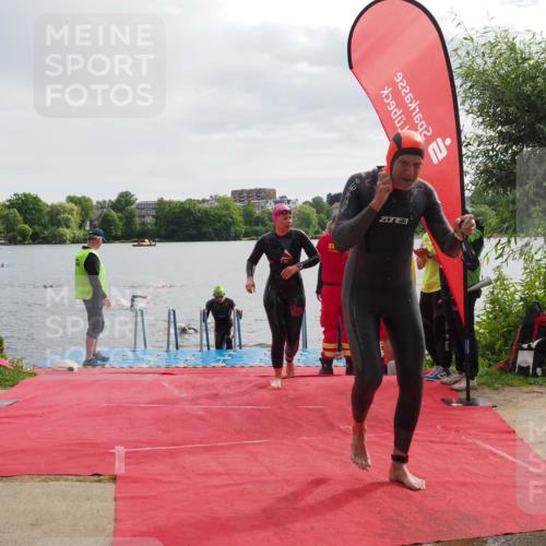16.06.2024 - 7 Türme Triathlon KatJ http://msf.ph/oto/6326005 16.06.2024 09:38:15 Schwimmen 2, 84, 108, 114, 131 meine-sportfotos.de