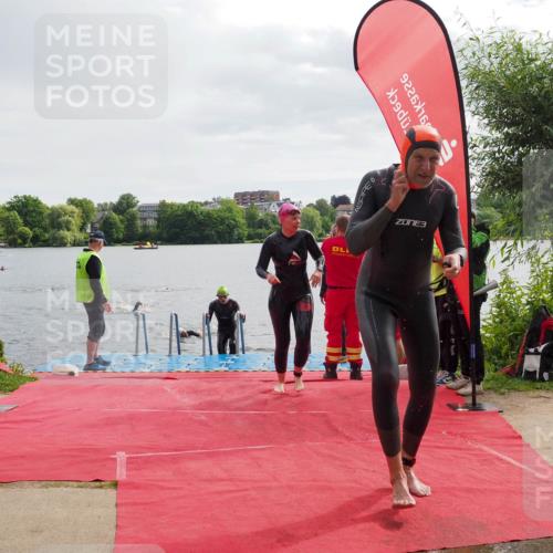 16.06.2024 - 7 Türme Triathlon KatJ http://msf.ph/oto/6326009 16.06.2024 09:38:15 Schwimmen 2, 84, 108, 114, 131 meine-sportfotos.de