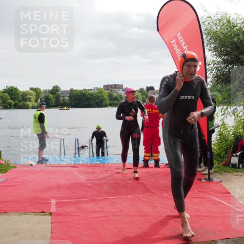 16.06.2024 - 7 Türme Triathlon KatJ http://msf.ph/oto/6326010 16.06.2024 09:38:15 Schwimmen 2, 84, 108, 114, 131 meine-sportfotos.de