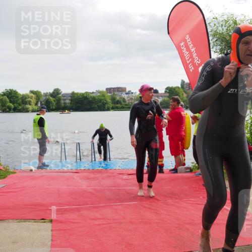 16.06.2024 - 7 Türme Triathlon KatJ http://msf.ph/oto/6326028 16.06.2024 09:38:16 Schwimmen 2, 84, 108, 114, 131 meine-sportfotos.de