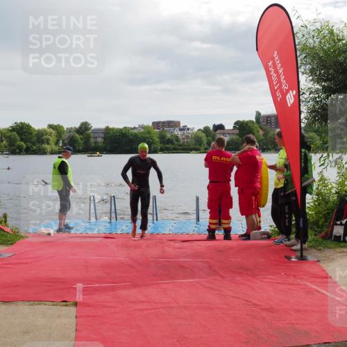 16.06.2024 - 7 Türme Triathlon KatJ http://msf.ph/oto/6326030 16.06.2024 09:38:19 Schwimmen 2, 84, 108, 114, 131 meine-sportfotos.de