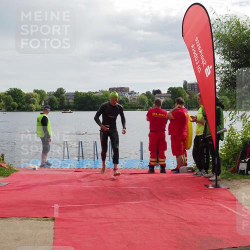 16.06.2024 - 7 Türme Triathlon KatJ http://msf.ph/oto/6326041 16.06.2024 09:38:20 Schwimmen 2, 84, 108, 114, 131 meine-sportfotos.de