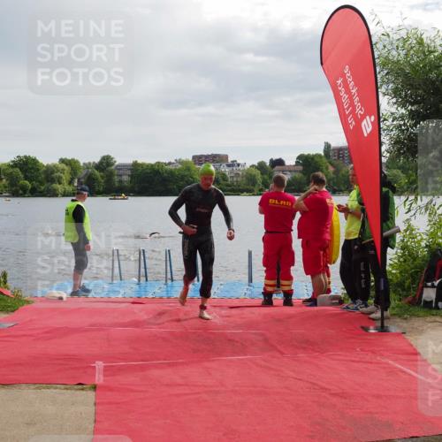 16.06.2024 - 7 Türme Triathlon KatJ http://msf.ph/oto/6326045 16.06.2024 09:38:20 Schwimmen 2, 84, 108, 114, 131 meine-sportfotos.de