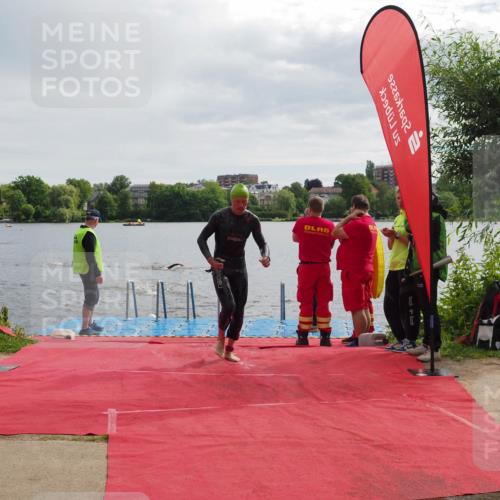 16.06.2024 - 7 Türme Triathlon KatJ http://msf.ph/oto/6326047 16.06.2024 09:38:20 Schwimmen 2, 84, 108, 114, 131 meine-sportfotos.de