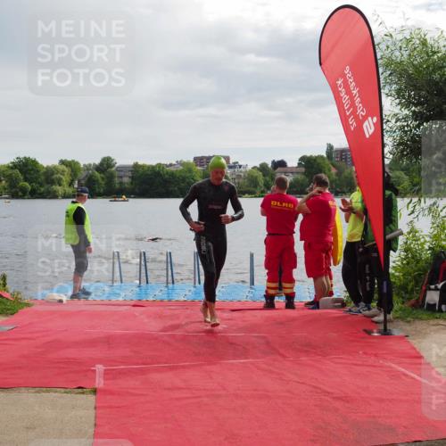 16.06.2024 - 7 Türme Triathlon KatJ http://msf.ph/oto/6326050 16.06.2024 09:38:20 Schwimmen 2, 84, 108, 114, 131 meine-sportfotos.de