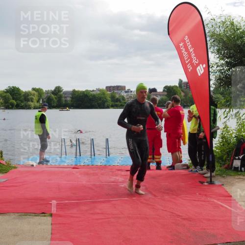16.06.2024 - 7 Türme Triathlon KatJ http://msf.ph/oto/6326066 16.06.2024 09:38:21 Schwimmen 2, 84, 108, 114, 131 meine-sportfotos.de