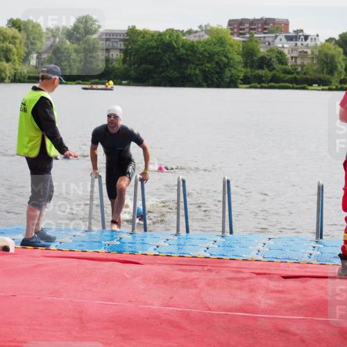 16.06.2024 - 7 Türme Triathlon KatJ http://msf.ph/oto/6326095 16.06.2024 09:38:26 Schwimmen 2, 84, 108, 111, 131 meine-sportfotos.de