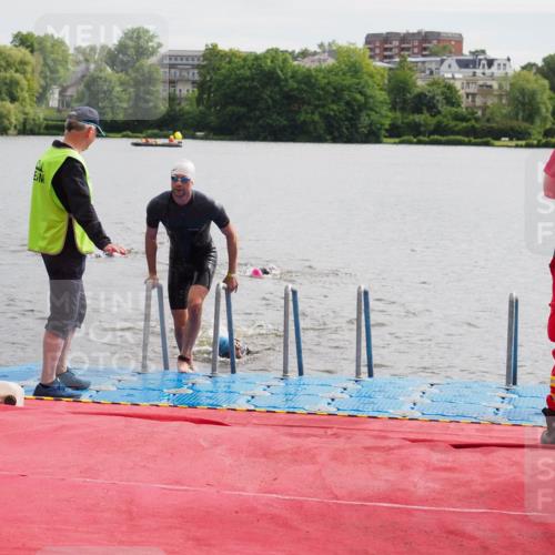 16.06.2024 - 7 Türme Triathlon KatJ http://msf.ph/oto/6326098 16.06.2024 09:38:26 Schwimmen 2, 84, 108, 111, 131 meine-sportfotos.de