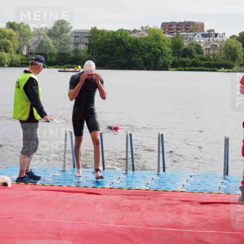 16.06.2024 - 7 Türme Triathlon KatJ http://msf.ph/oto/6326108 16.06.2024 09:38:27 Schwimmen 2, 84, 108, 111, 131 meine-sportfotos.de